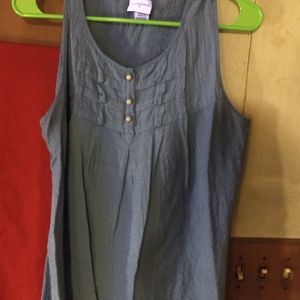 Jaclyn Smith ladies blouses,,sz. Medium